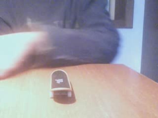 Ollie fingerskate