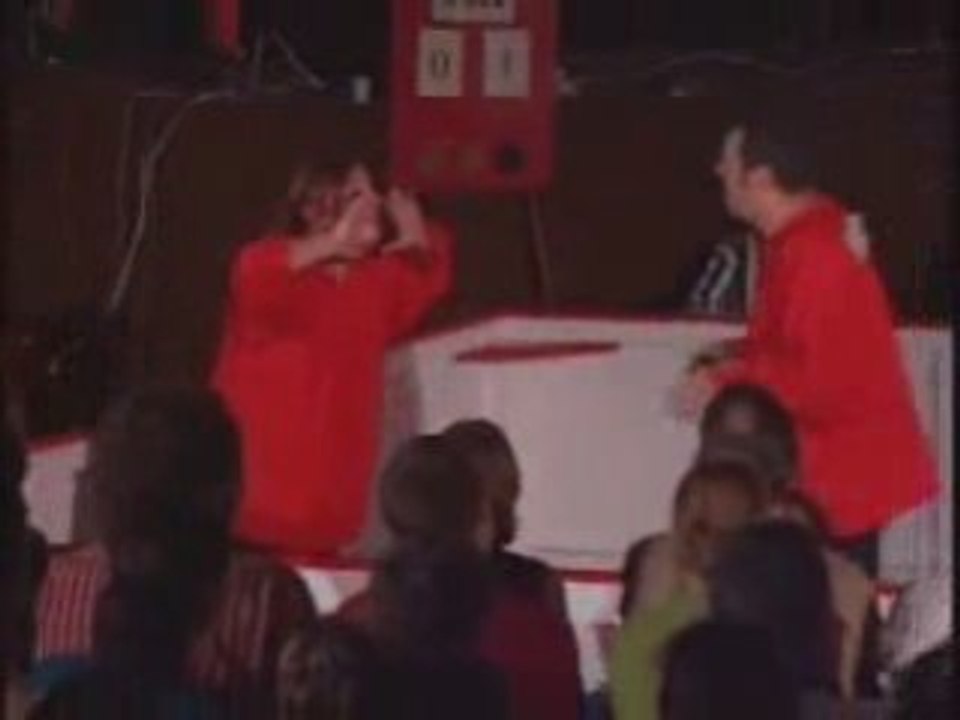 Match d'impro Rennes vs Lyon - vidéo de M6 Rennes