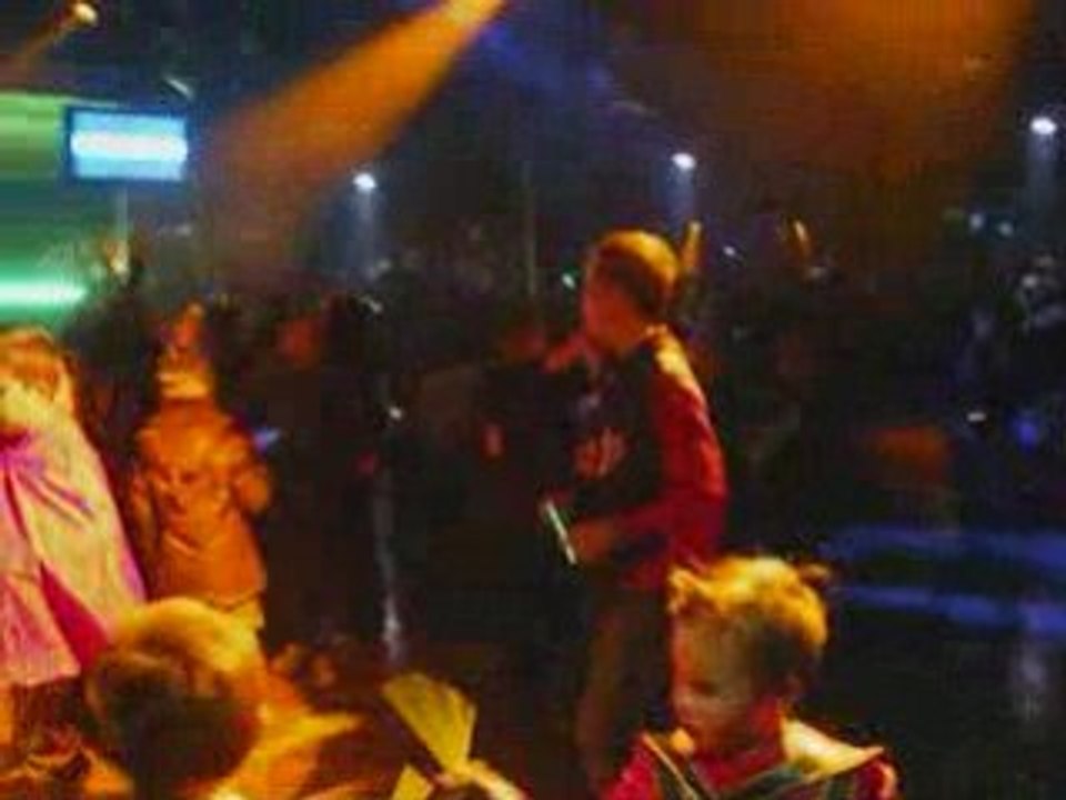 Boom d'halloween partie 1le lagon bleu