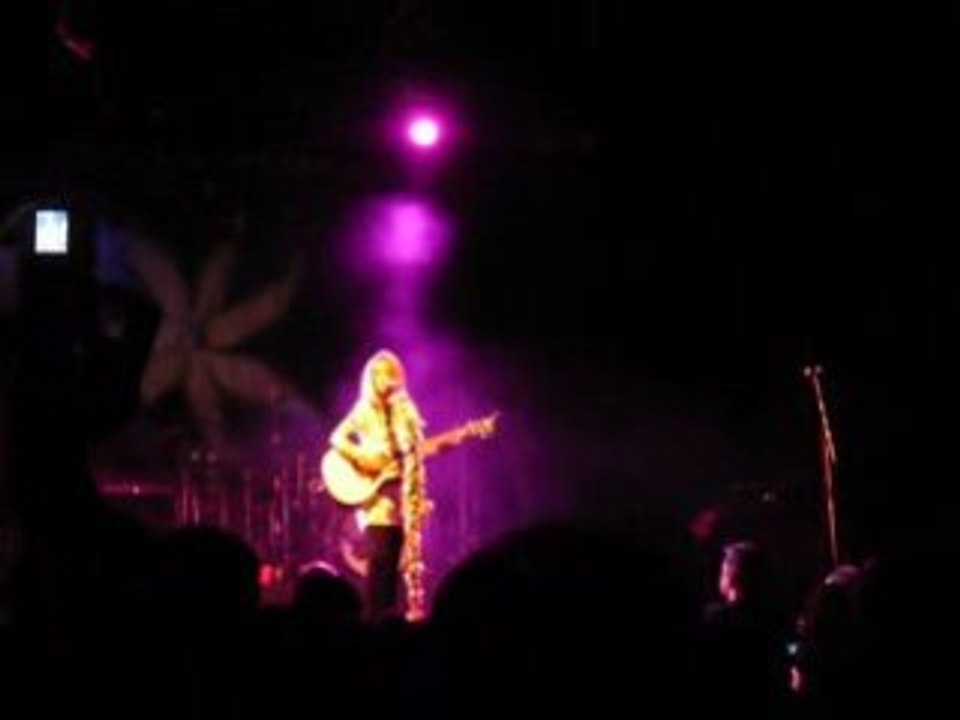 Every Soldier is a mother's son_extract-Elysee Montmartre08