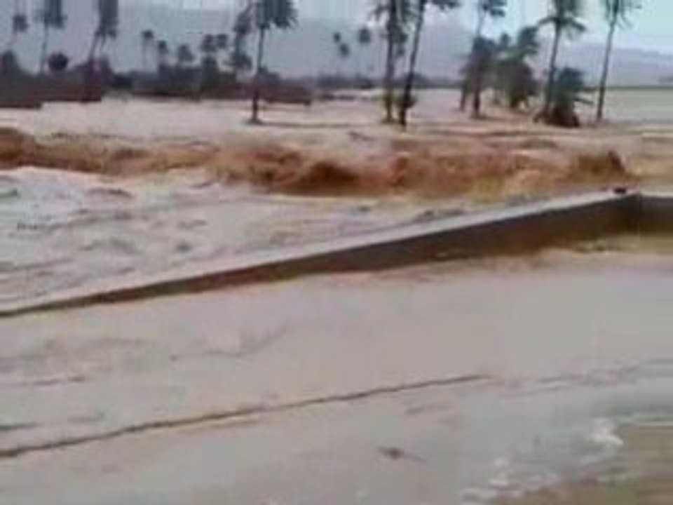 فيديو فيضانات بشار Bechar Flooding- Video de
