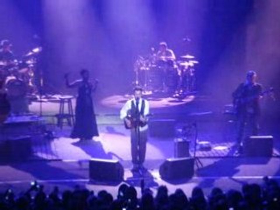 christophe mae en acoustique à lille le 1 nov 2008    (4)