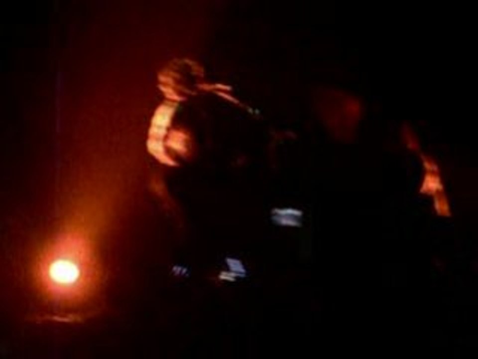 James Blunt à Marseille . [ Amande ]