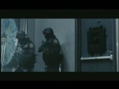 MAX PAYNE - EXTRAIT - EVERYBODY'S GONNA GET A MEDAL - VF