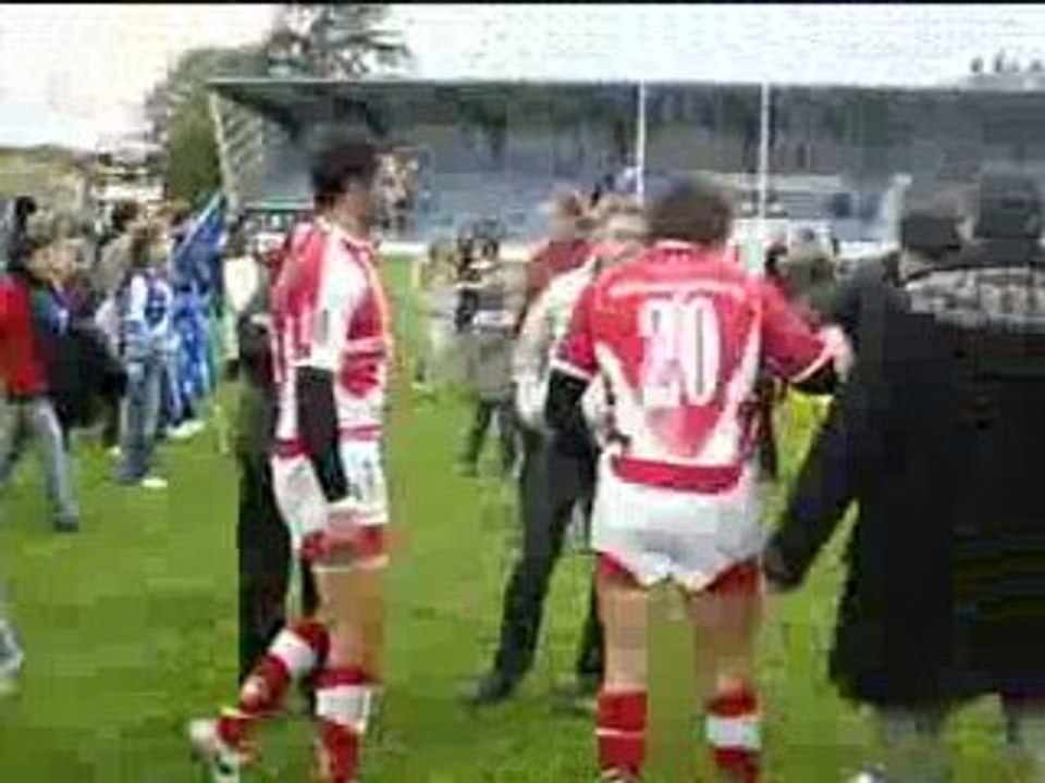 Castres Montpellier joie des joueurs et supporters du MHRC