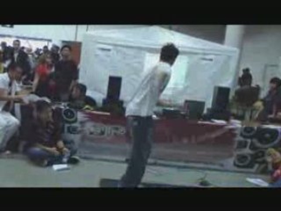 Trunks - Le Freak @ chibi japan expo 2008