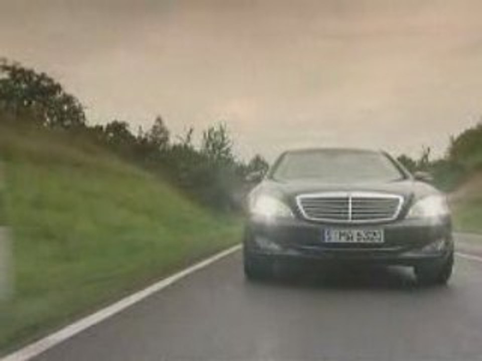 Mercedes-Benz S600 Pullmann Guard