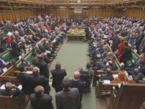 Cameron congratulates Obama at PMQs