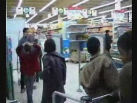 Au supermarché Cora de Villeneuve d'Ascq Flers