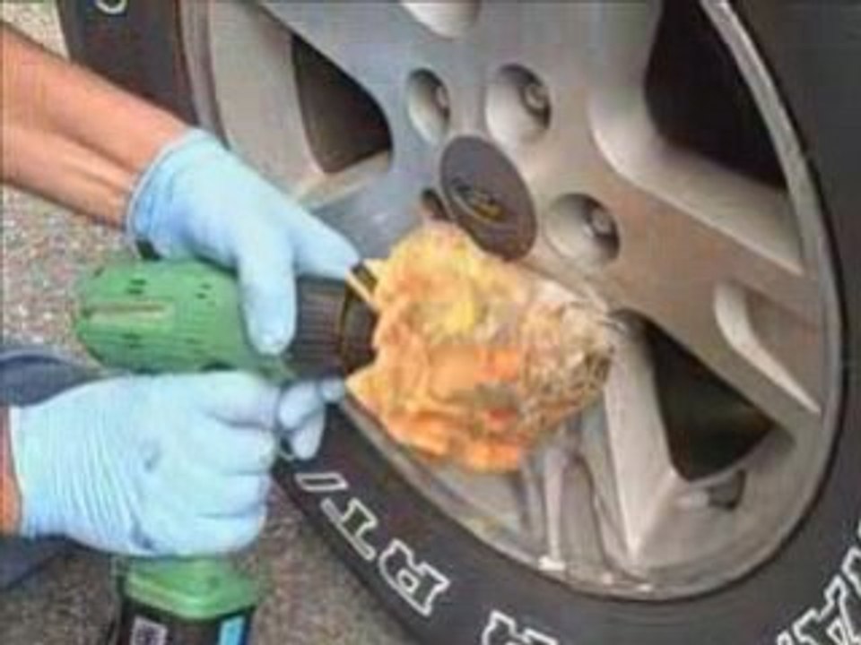 How to Polish Ford Ranger Alloy Rims Using Autosol