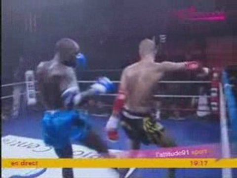 Jonathan Camara VS Abderahmane PENDA (Gala Muaythai)