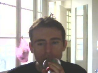 Wiwi égratigne "Le droit de t'aimer"