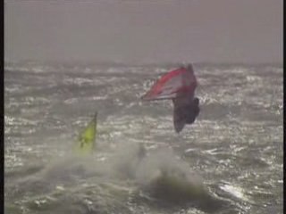 Planche à voile sur la côte Normande