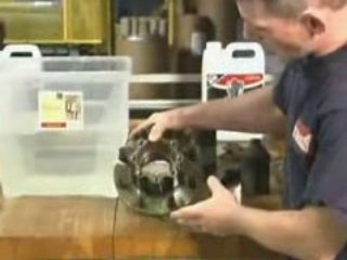 Metal Rescue: Easy Rust Removal Solution 🧽