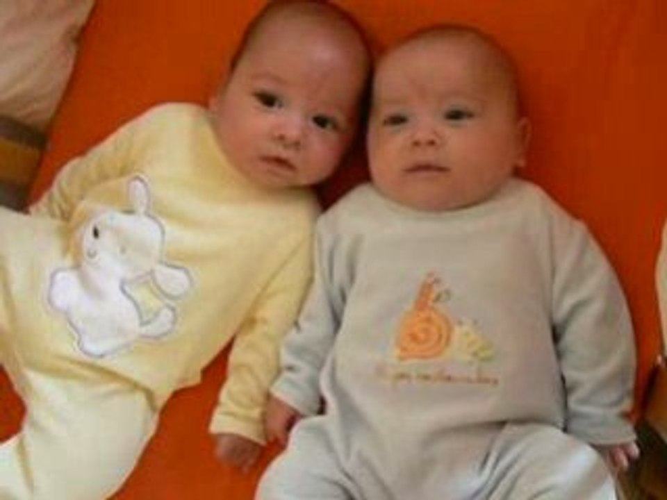 Ismaël en jaune Niamey en bleu