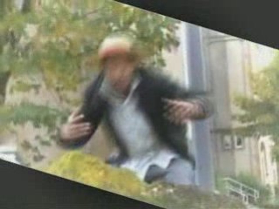 Féty-bé, (, 200one, Bessino)