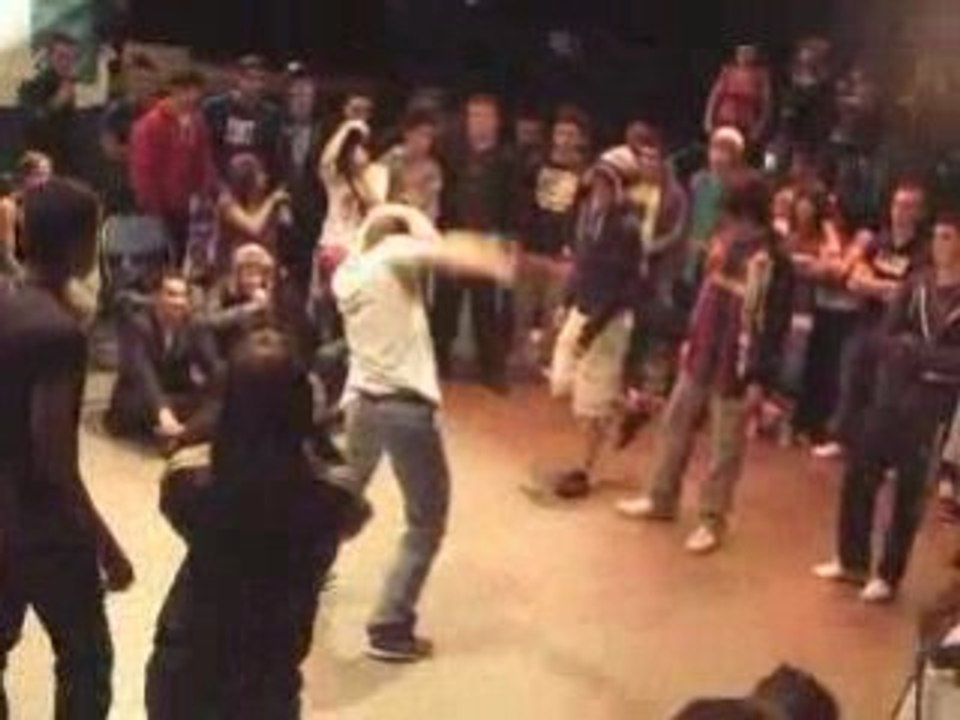 VERTIFIGHT :1000% A BORDEAUX by YOUVAL