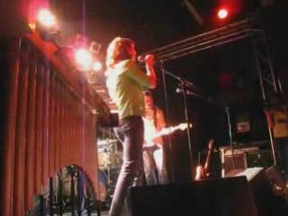 Françoiz BREUT au Point Ephémère le 6 novembre 2008 PARIS