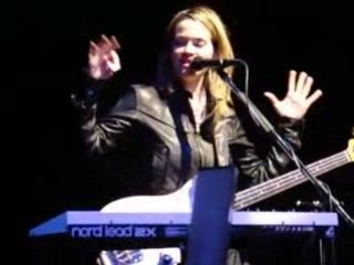 Uh Huh Her Live 2