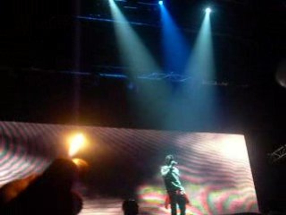 KanYe West à Bercy - Hey Mama - Premier Rang