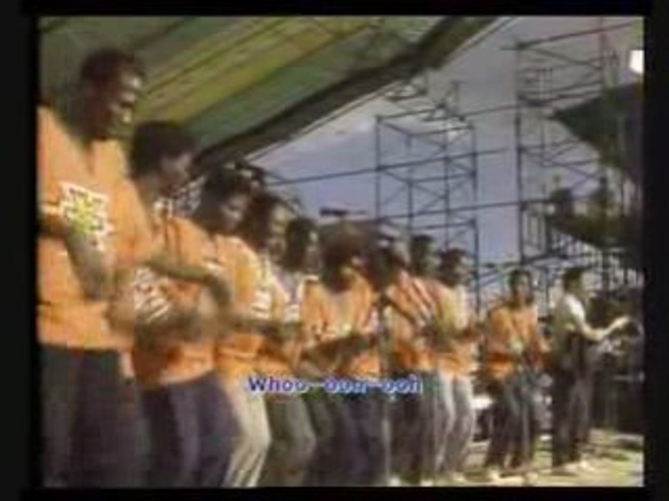 Paul Simon  Diamonds on the soles of her shoes  zimbabwe