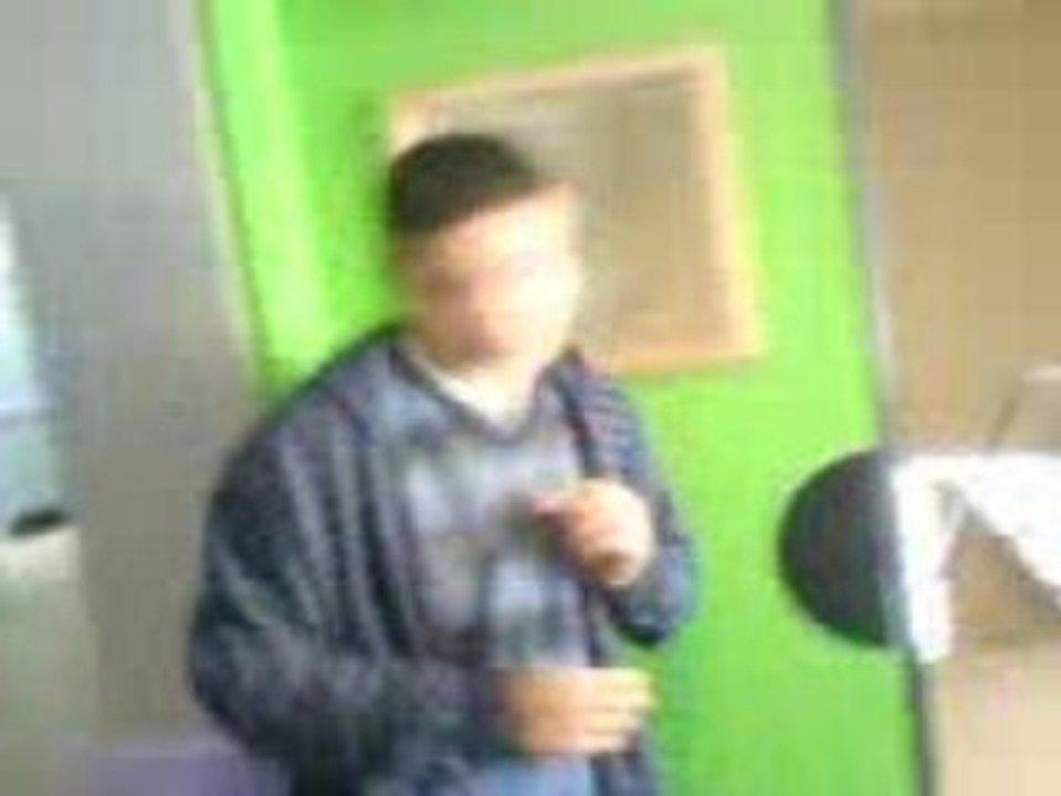 MOV00402