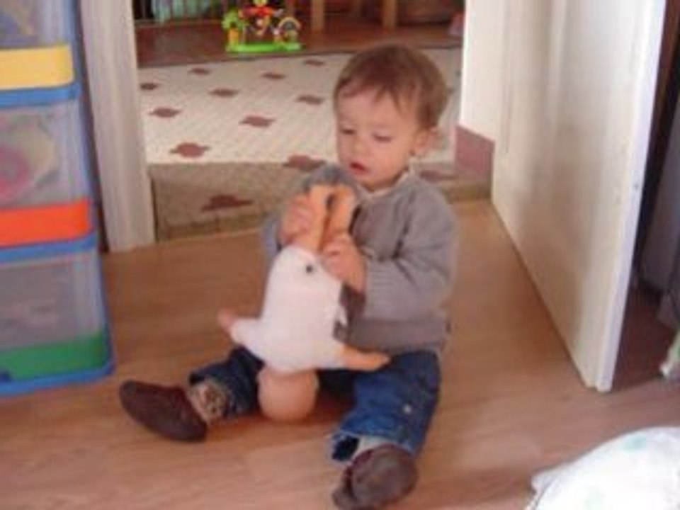 malone et sa poupée