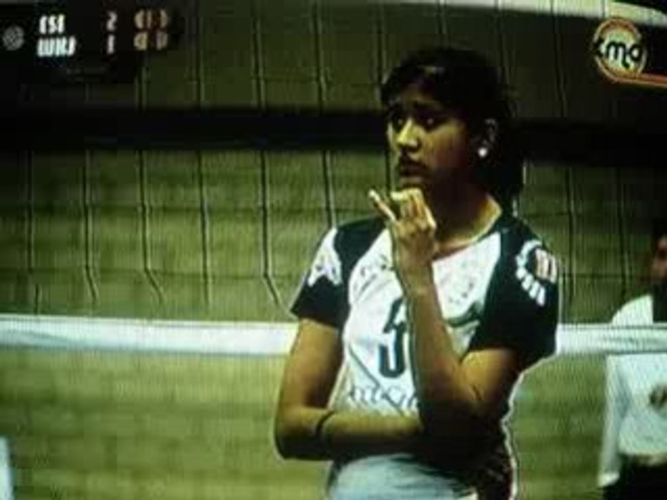 voley, Vivian Baella