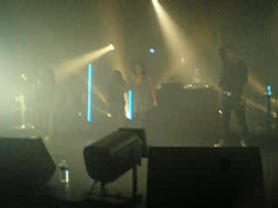 Amel en concert à l'Agora à Equeurdreville =)  (6/11/08)