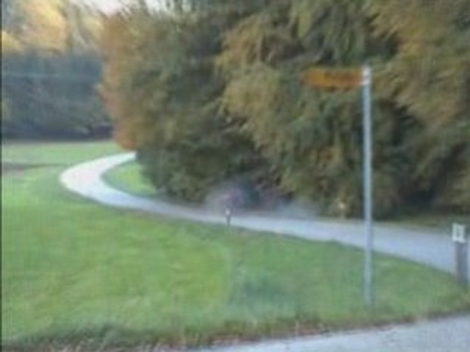 BMW e21 323i crash / mit 60 an einen Baum