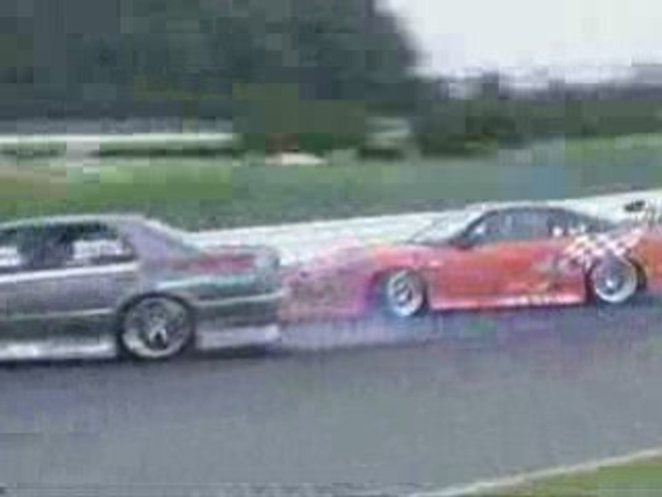 Drift Skyline GTR R34 Vs Nissan Silvia S15(240) - Drifting 1