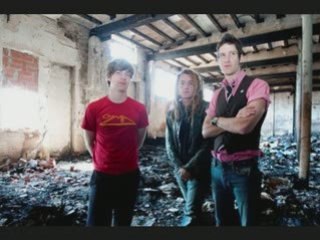 Nada Surf - Comes A Time