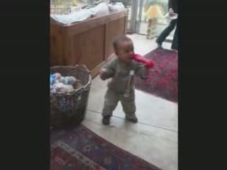 Valentin premiers pas_0002 novembre 2008 kflkfojfejf