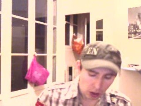 Wiwi égratigne Petit Franck