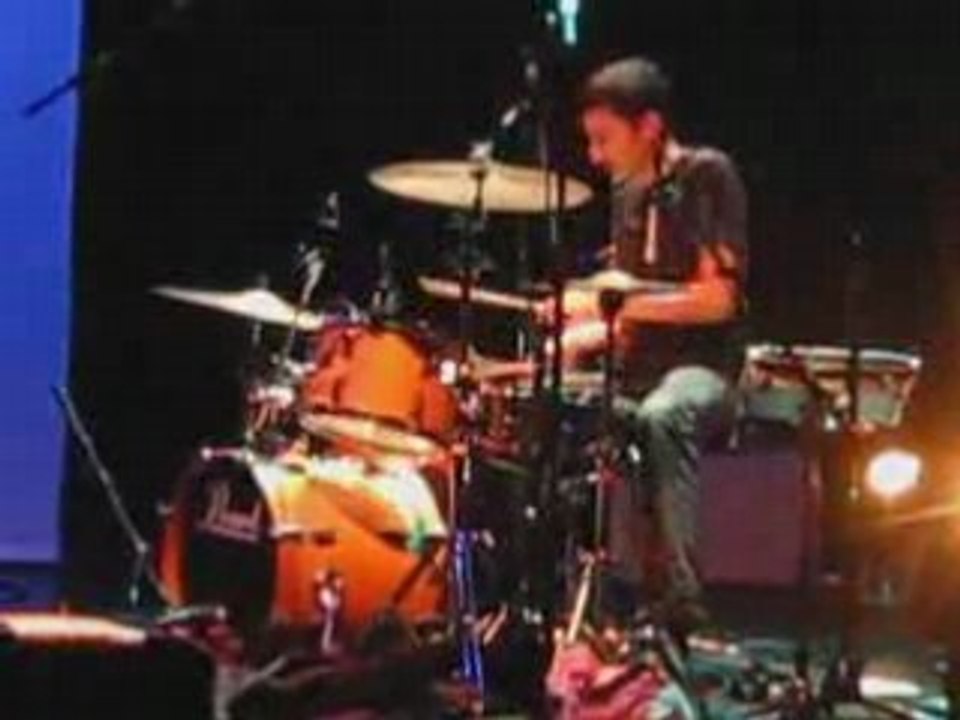 PERIO  - Jiggling -  Forum du Blanc Mesnil - le 8 11 2008