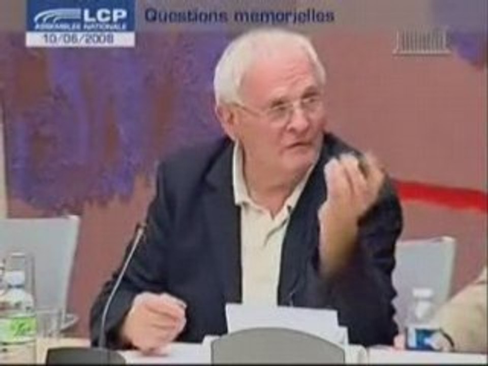 Paul Thibaud aborde la "Haine de soi" française