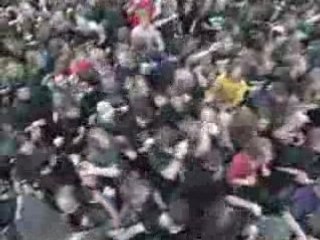 Killswitch Engage - Fixation On The Darkness  ( live 2005 )
