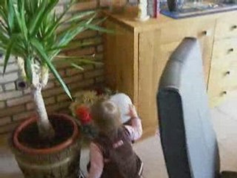 Lara bei Oma und Opa