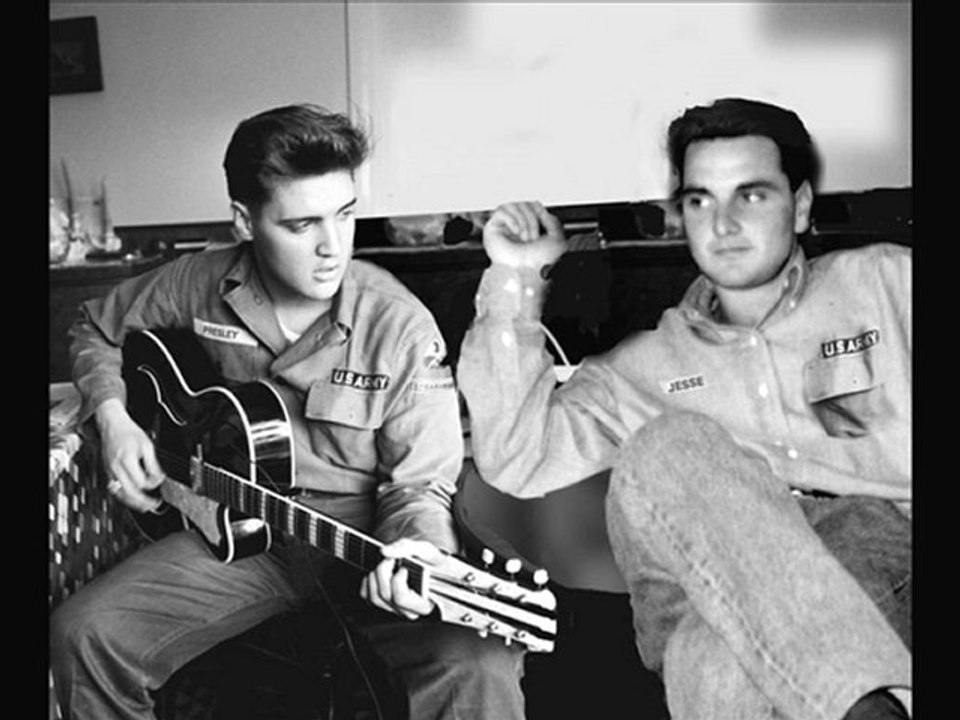 Elvis -golden coins by jesse