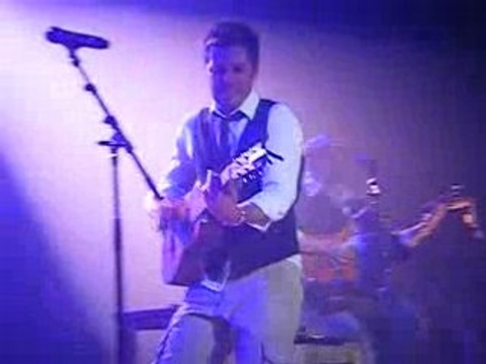 Christophe Maé au PDS de Paris - "Va voir ailleurs"