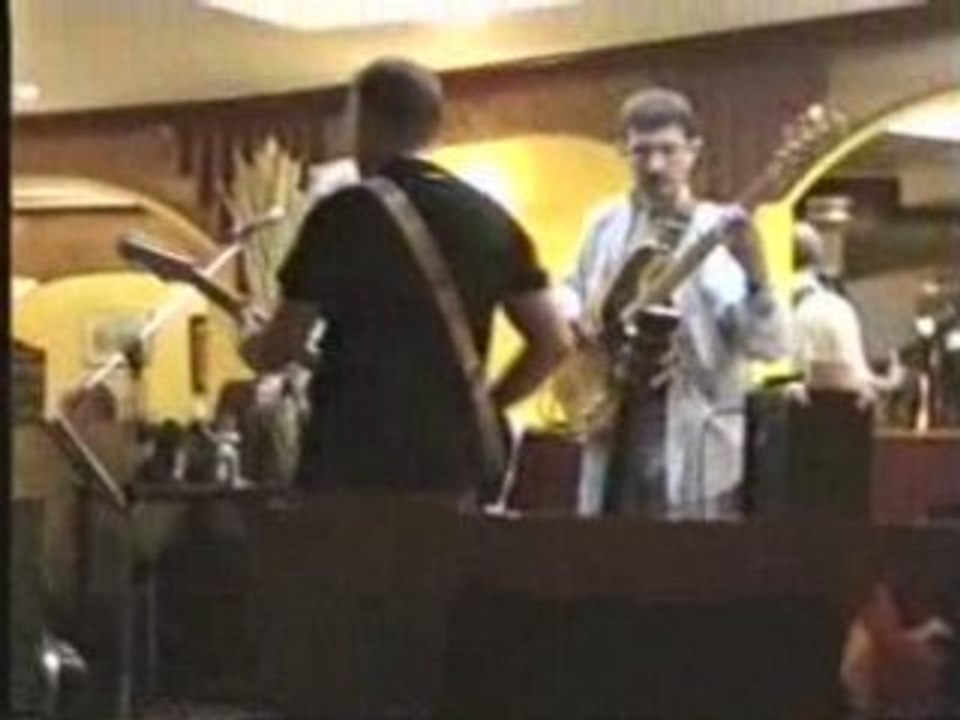 NAMASPAMUS EN CONCERT