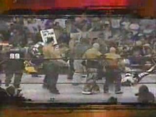 No Limit Soldiers feud with West Texas Rednecks 21.6.99