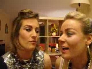 Sylvie et Corinne 1 les bombes de l'an 2008