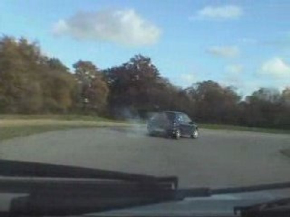 Racing West-Lohéac 09/11/08 - Clio 16s suit autre Clio 16s