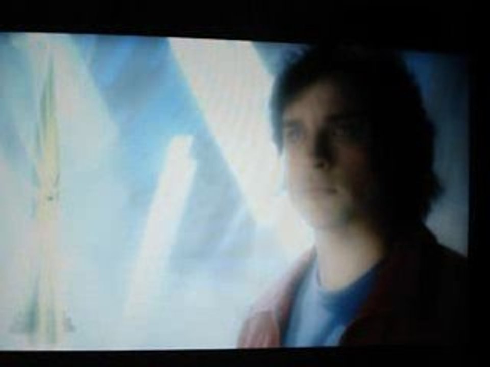 Smallville Saison 5 L'Hôte du diable extrait