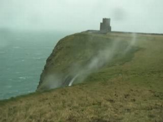 La cascade à l'envers (Moher - Irlande)