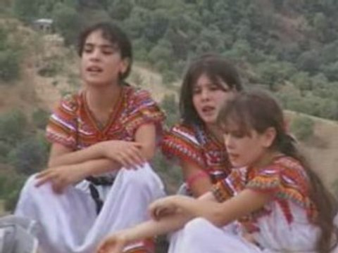 chant chretien kabyle ɛisa iteddu ger tudrin