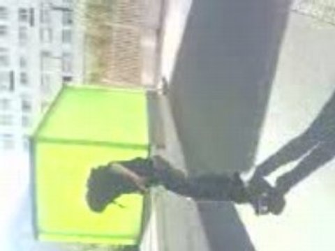 regis se gamelle en skate