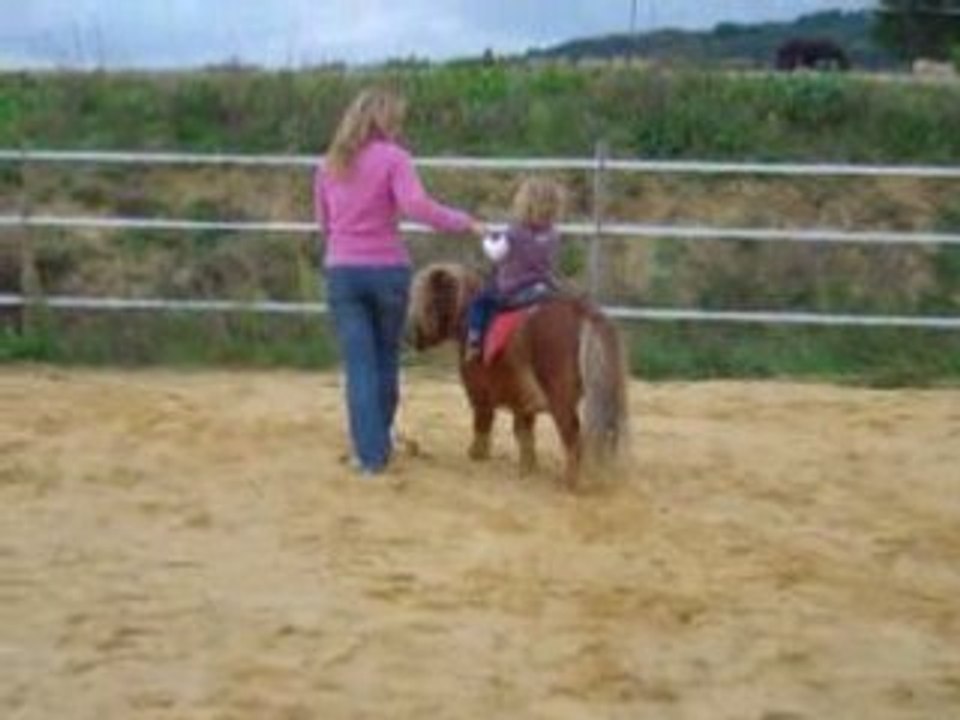 Olivia à poney