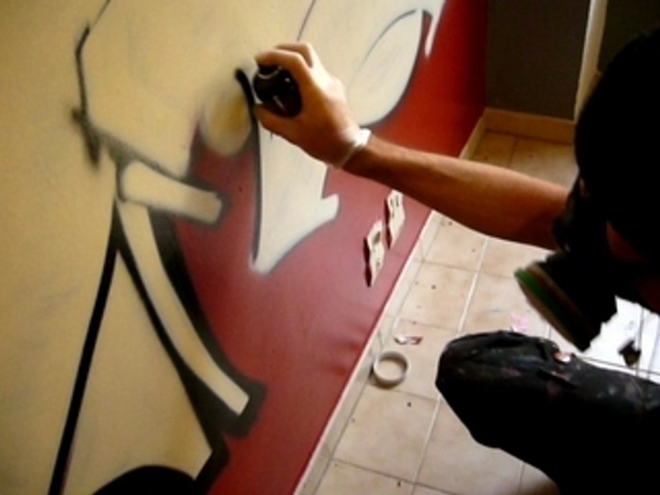 GRAFFITI ENEM BH BCBG NIMES